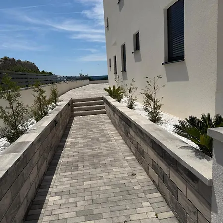 Luxury Ap With Swimmingpool Апартаменти